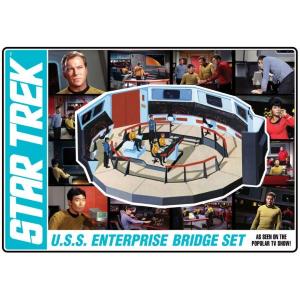 AMT: 1/32; Star Trek USS Enterprise Bridge Set