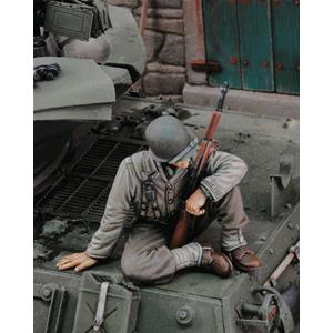 Royal Model: 1/35; fante americano con fucile, a riposo - WWII (no.1)