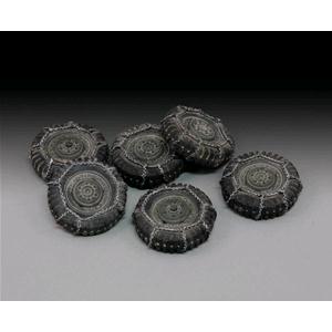 Royal Model: 1/35; Chained wheels for M8 / M20