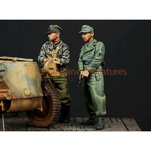 Alpine Miniatures: 1/35; equipaggio veicolo corazzato WSS (2 figure)