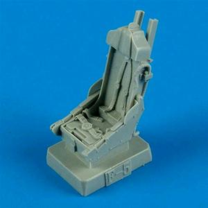 Quickboost: scala 1:48 ;  F-5E seat with safety belts - AFV CLUB