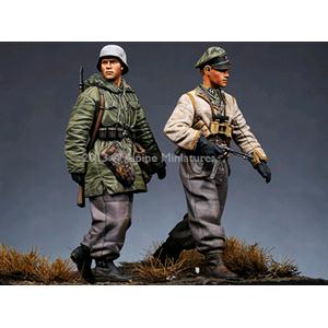 Alpine Miniatures: 1/35; WSS Grenadier - Set 2 figures