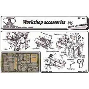 Royal Model: 1/35; Workshop accessories