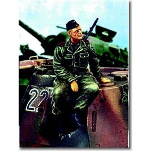 Royal Model: 1/35; carrista Waffen SS seduto su torretta - WWII