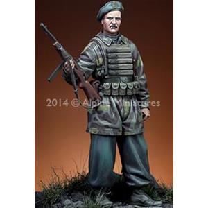 Alpine Miniatures: 1/16; Italian Paratrooper "Nembo" Division