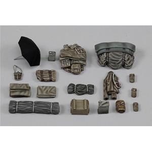 Royal Model: 1/35; Stowage Universal Carrier
