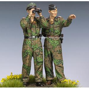 Alpine Miniatures: 1/35; WSS Panzer Officers in Kursk - Set 2 figures