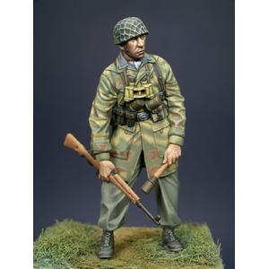 Alpine Miniatures: 1/35; German Paratrooper
