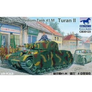 Bronco Models: 1/35; carro medio Ungherese 41.M Turan II