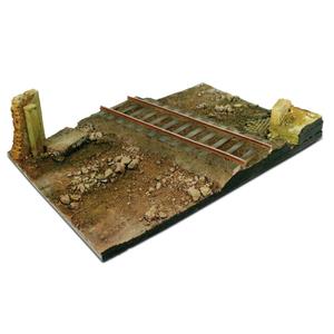 Vallejo: 1/35; base in resina per diorama (non dipinta) cm.31x21 - Incrocio di Strada di rurale con binari ferrovia