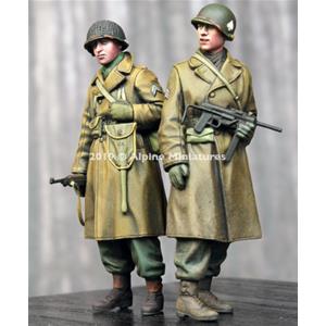 Alpine Miniatures: 1/35; US Infantry Winter Set  WWII - 2 figs 
