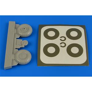 AIRES: 1/32; Bucker Bu 131 wheels & paint masks transverse tread with disc cover