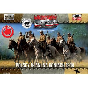 FIRST TO FIGHT: 1/72; Polish Uhlans on horseback 1939