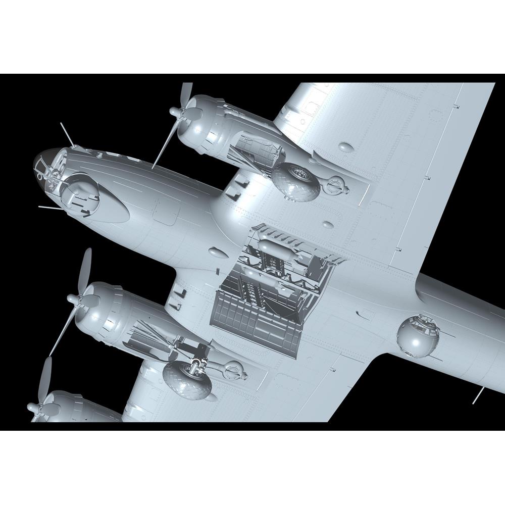 HONG KONG MODEL: 1/48; B-17G Flying Fortress - early production 