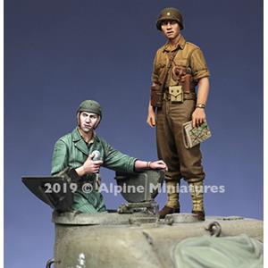 Alpine Miniatures: 1/35; US Tank Commander Summer Set - 2 figs 