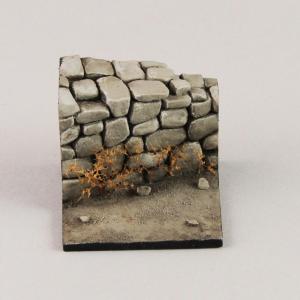 Royal Model: Base con muro in pietra cm3,5x3,5 (scala 1 / 35-1 / 32) 