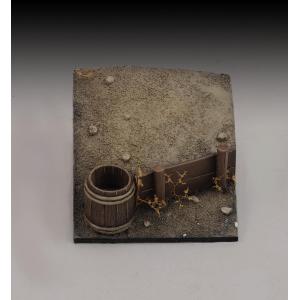 Royal Model: Base with bucket and wooden wall (1/35-1/32 scale)