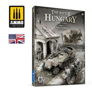 AMMO OF MIG: The Battle for Hungary 1944/1945 (testo in inglese) copertina morbida, 200 pagine con mappe, illustrazioni e fotografie di alta qualità a colori e in bianco e nero