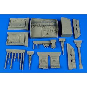 Aires: 1/32; F-104A/C Starfighter wheel bay - for ITALERI