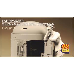 Copper State Models: 1/35; Fahrpanzer german leaning crewman