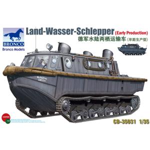 Bronco Models: 1/35; Land-Wasser-Schlepper (prima produzione)
