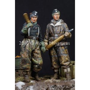 Alpine Miniatures: 1/35; WSS Panther Crew Set 2 figures