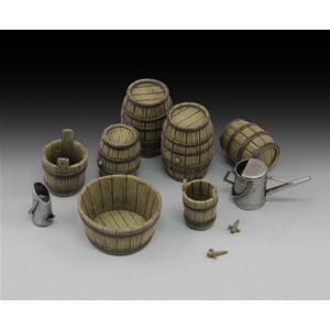 Royal Model: 1/35; Wine barrels and farm accessories